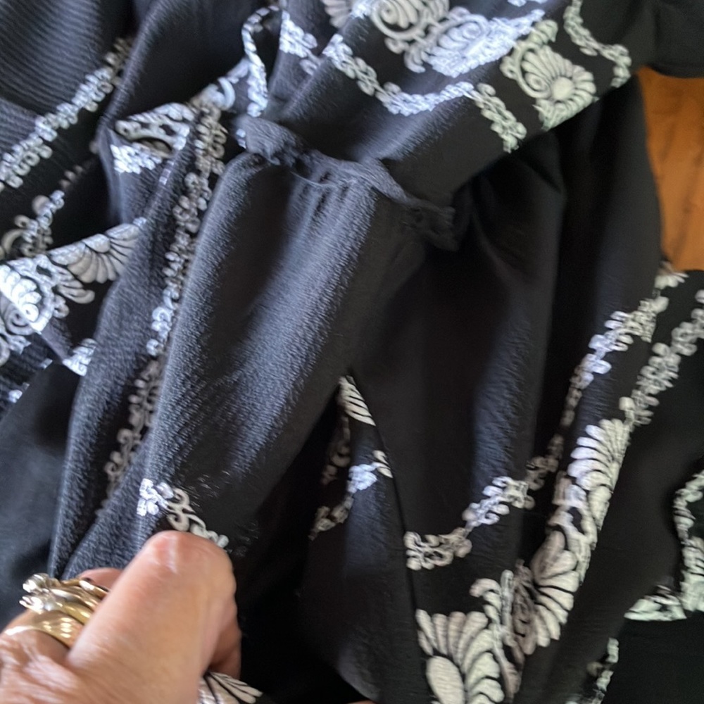 NWT M BLACK & WHITE LINED DANNY & NICOLE DRESS - Picture 11 of 14